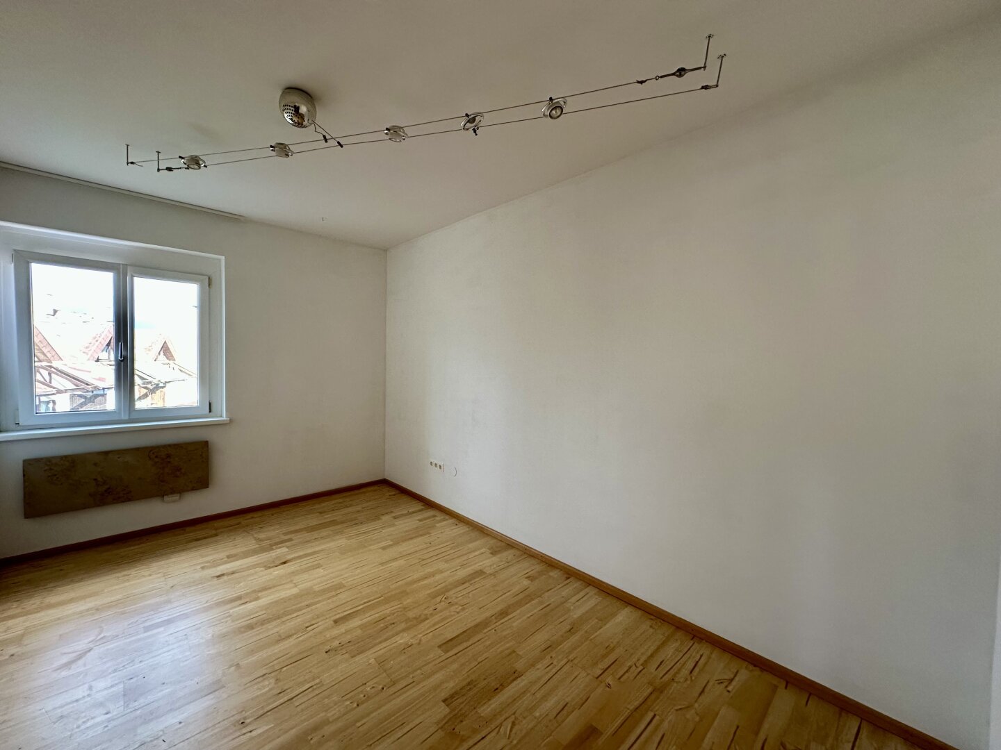 3-Zimmer Wohnung // Dachgeschoss // Mödling // 77,78m² // Loggia!