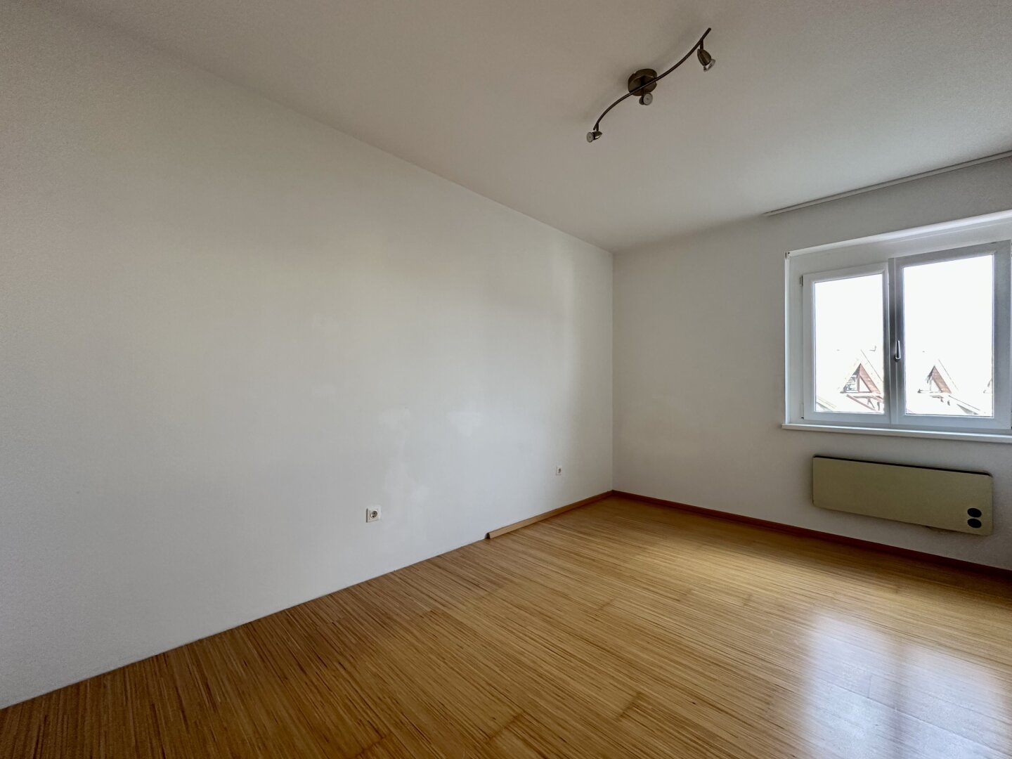3-Zimmer Wohnung // Dachgeschoss // Mödling // 77,78m² // Loggia!