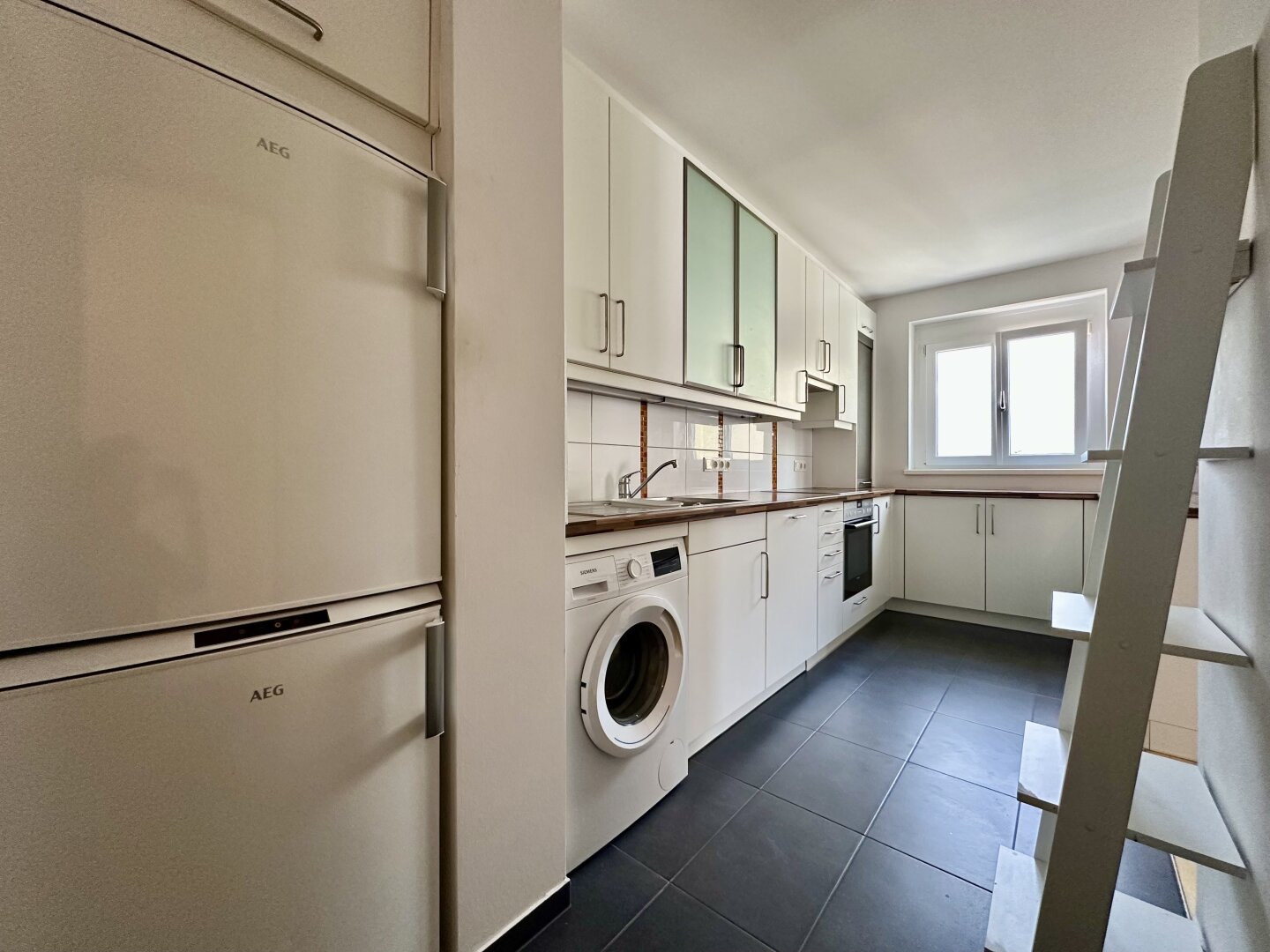 3-Zimmer Wohnung // Dachgeschoss // Mödling // 77,78m² // Loggia!
