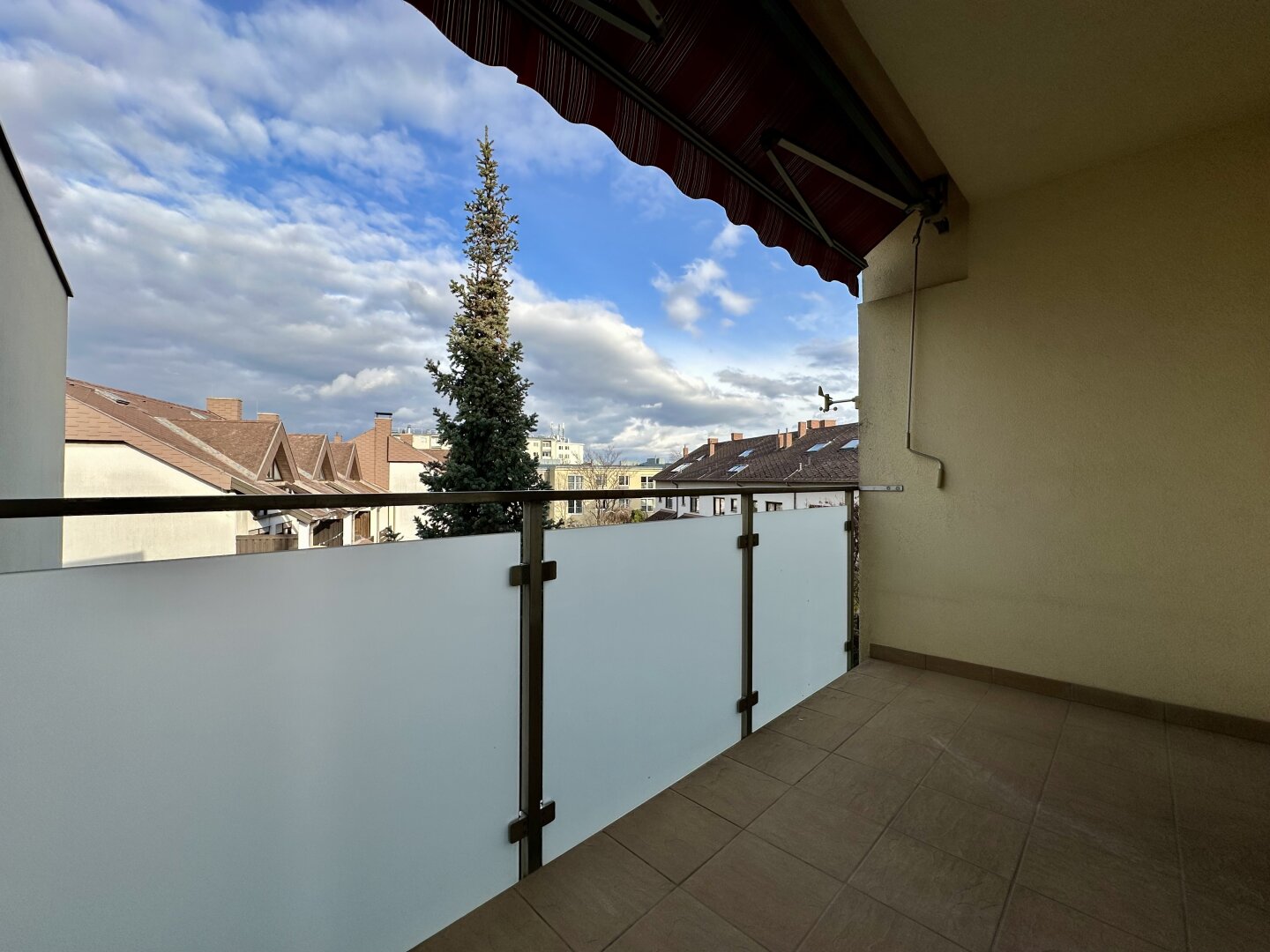3-Zimmer Wohnung // Dachgeschoss // Mödling // 77,78m² // Loggia!