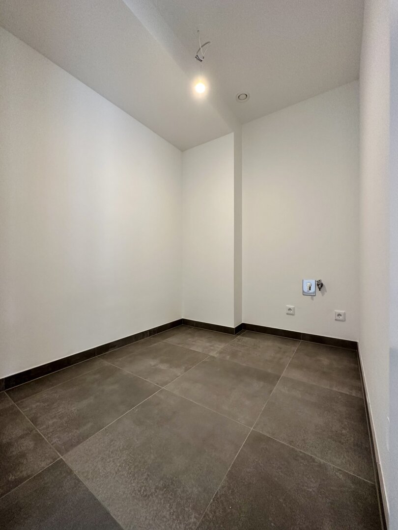 2-Zimmer-Luxuswohnung im Grünen - Dachterrasse - Balkon mit Fernblick - Wärmepumpe!