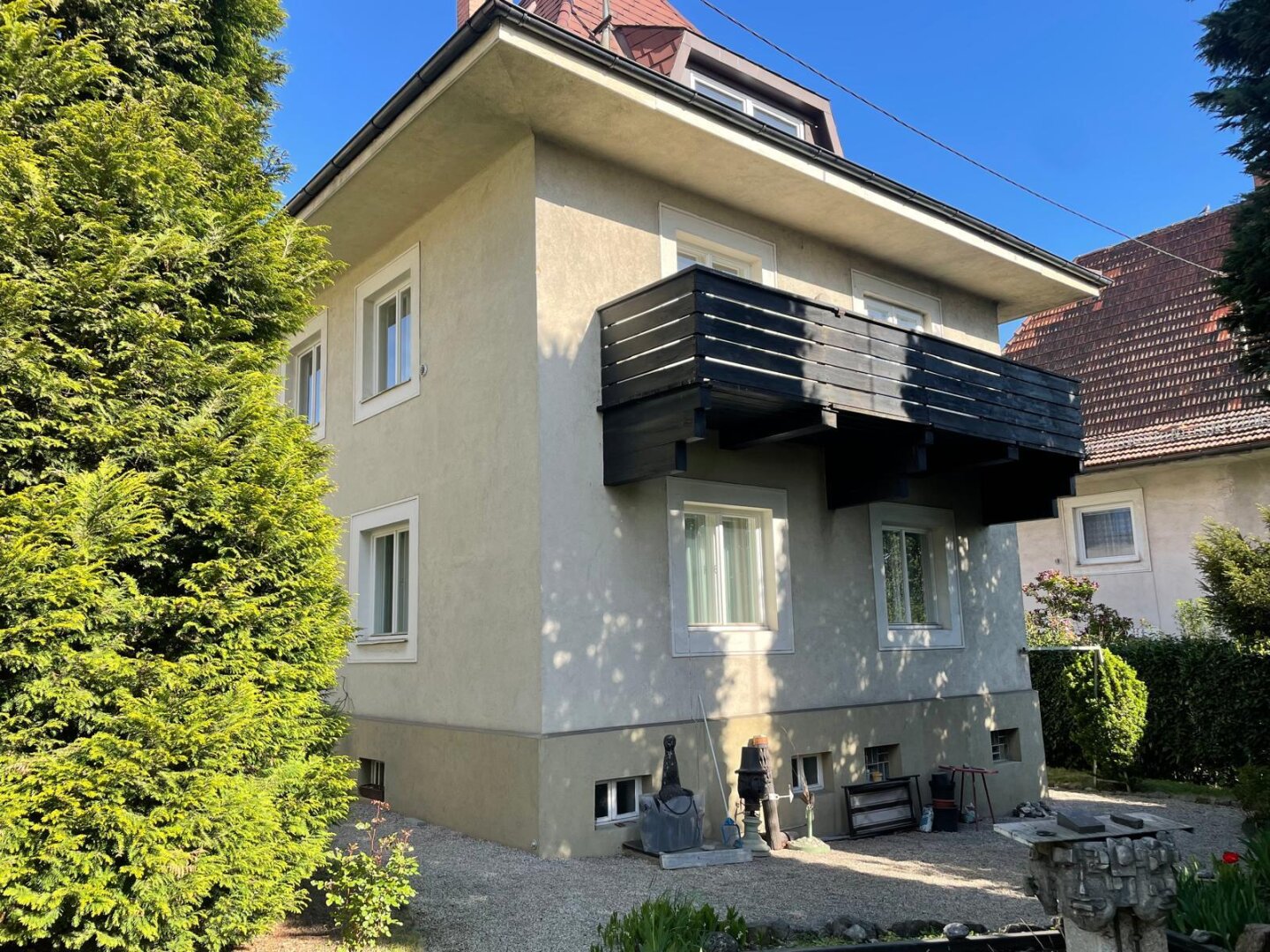 Stilvolles Künstlerhaus aus den 30ern in zentraler Lage am Froschberg