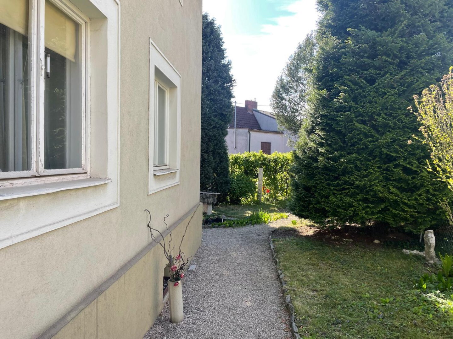 Stilvolles Künstlerhaus aus den 30ern in zentraler Lage am Froschberg