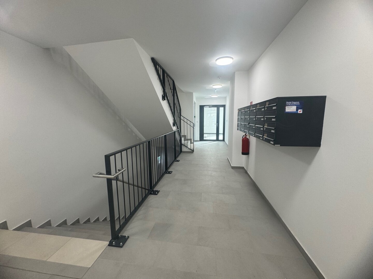 4-Zimmer FAMILIEN-WOHNUNG mit privatem Garten und Sonnen-Terrasse