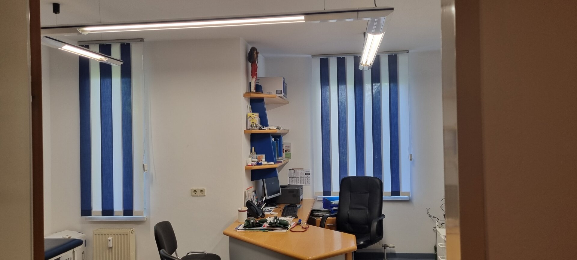 Moderne, helle Ordination-/Büro-/Geschäftsfläche im nachgefragten Wohnpark in Haid – Ansfelden – ab Jänner 2026 verfügbar