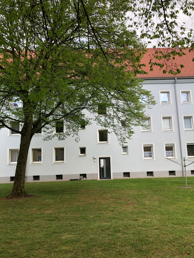 Idyllisches Wohnerlebnis in urbaner Lage steht für Sie bereit! Ruhig und grün gelegen wird Erholung pur geboten - gleichzeitig sorgt die erstklassige Infrastruktur für kurze Wege! Sofort verfügbar!