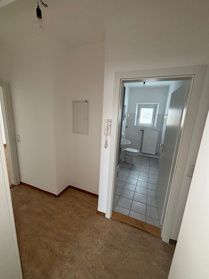 Idyllisches Wohnerlebnis in urbaner Lage steht für Sie bereit! Ruhig und grün gelegen wird Erholung pur geboten - gleichzeitig sorgt die erstklassige Infrastruktur für kurze Wege! Sofort verfügbar!