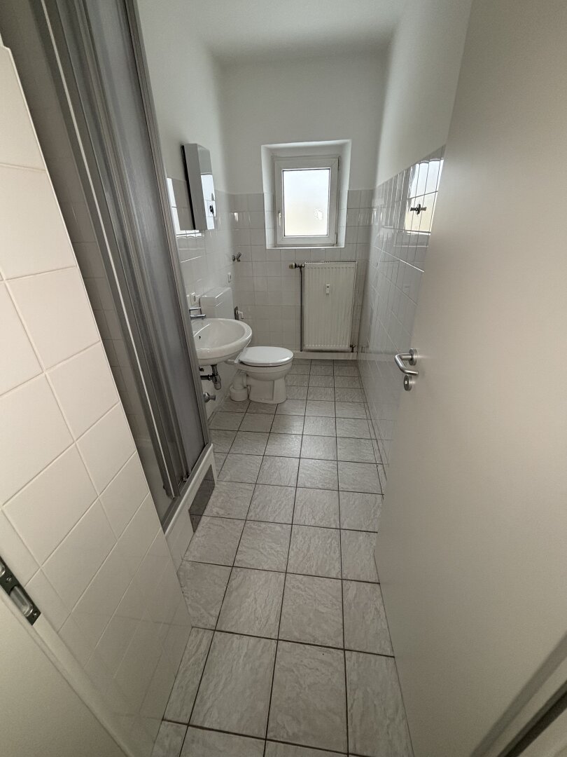 Idyllisches Wohnerlebnis in urbaner Lage steht für Sie bereit! Ruhig und grün gelegen wird Erholung pur geboten - gleichzeitig sorgt die erstklassige Infrastruktur für kurze Wege! Sofort verfügbar!