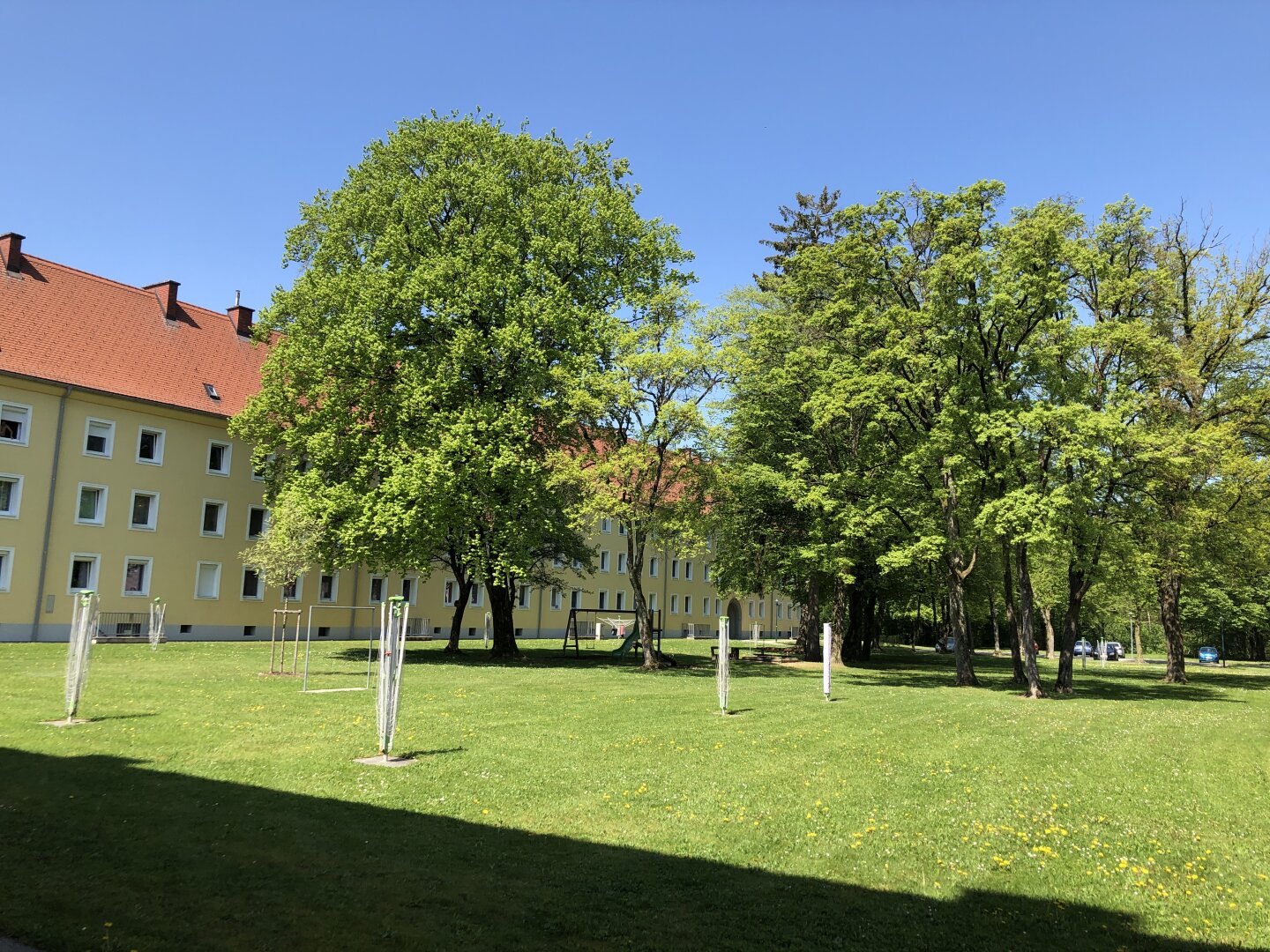 Wohnen zum kleinen Preis! Perfekte Wohnung für junge Familien und Pärchen: Idyllische Grünlage, optimale Infrastruktur, schöne und praktische Raumaufteilung