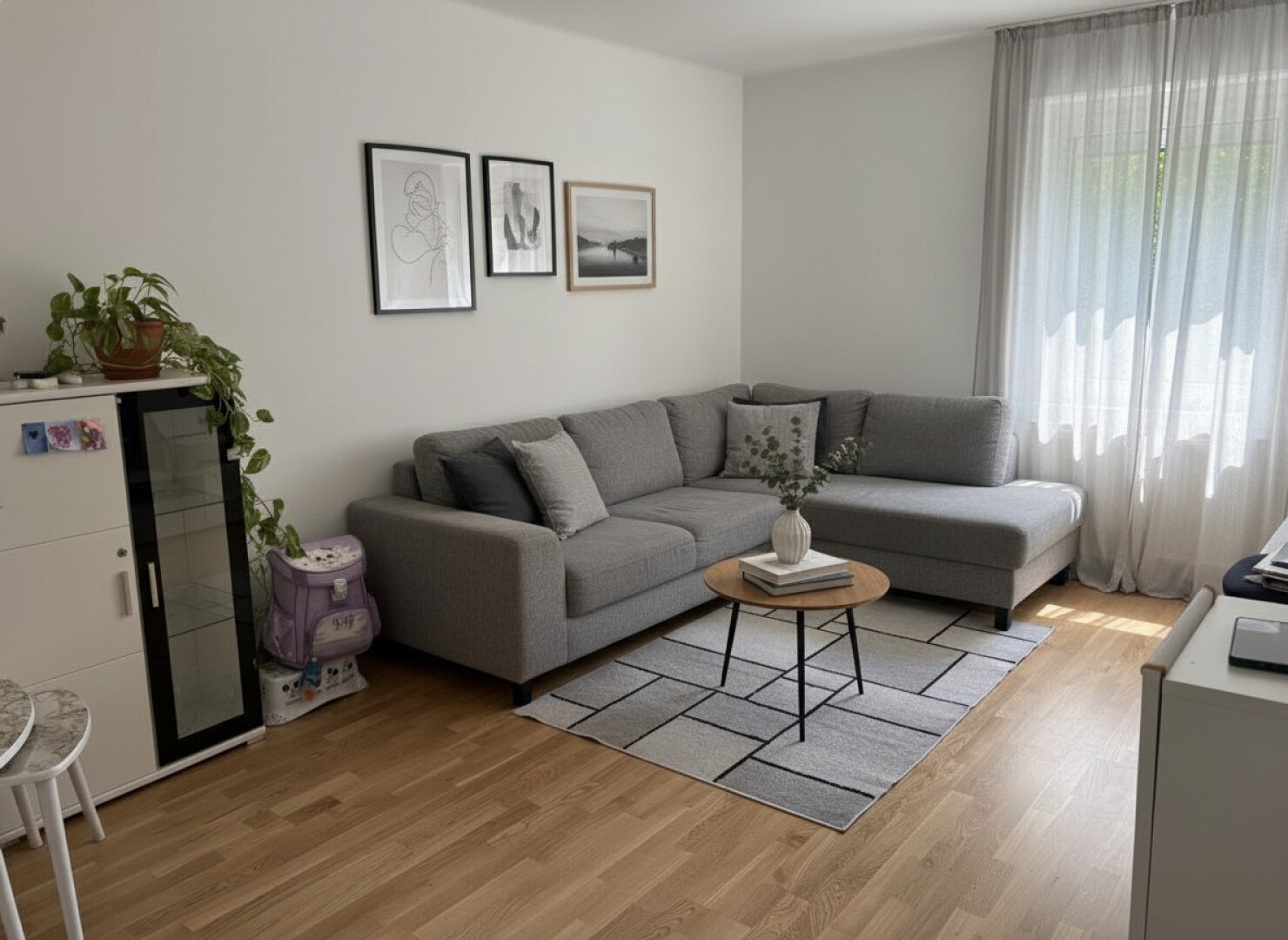 Einrichtungsvorschlag Wohnzimmer KI generiert