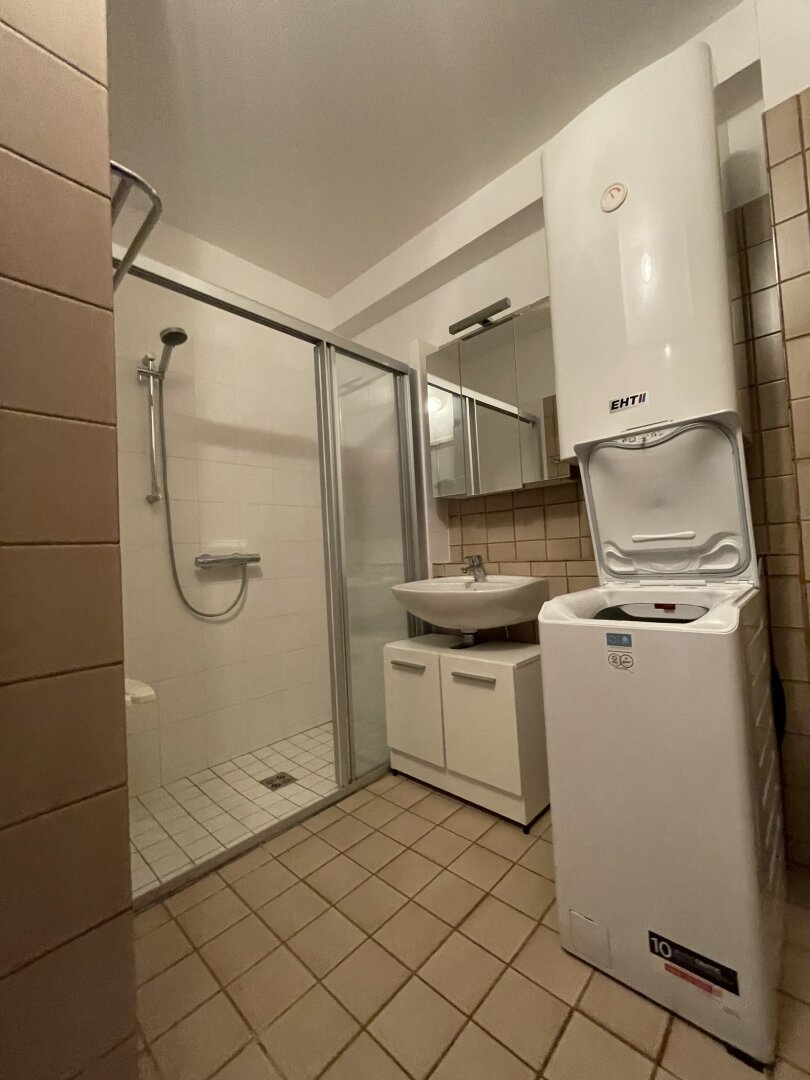 Pensionisten aufgepasst! Perfektes, altersgerechtes Wohnen im Grünen! Barrierefreie Dusche! Entspannen auf der Terrasse, Ruhe genießen und alle Annehmlichkeiten einer hervorragenden Infrastruktur nutzen können!