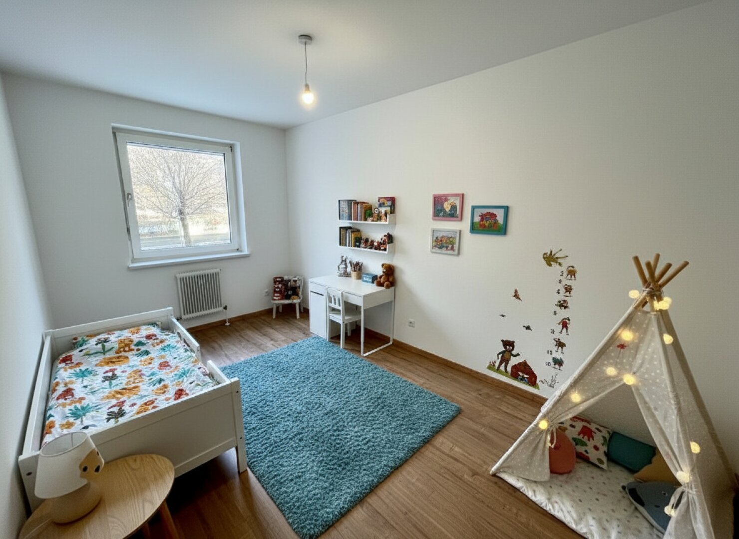 Kinderzimmer_Einrichtungsbeispiel KI generiert