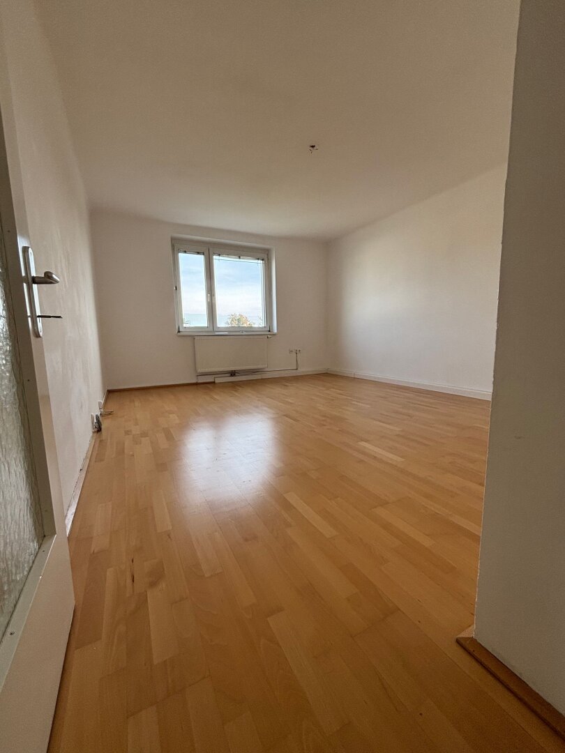 Helle, praktisch geschnittene 2-Raum-Wohnung in ruhiger und beliebter Lage von Wels –  Heizkosten inklusive