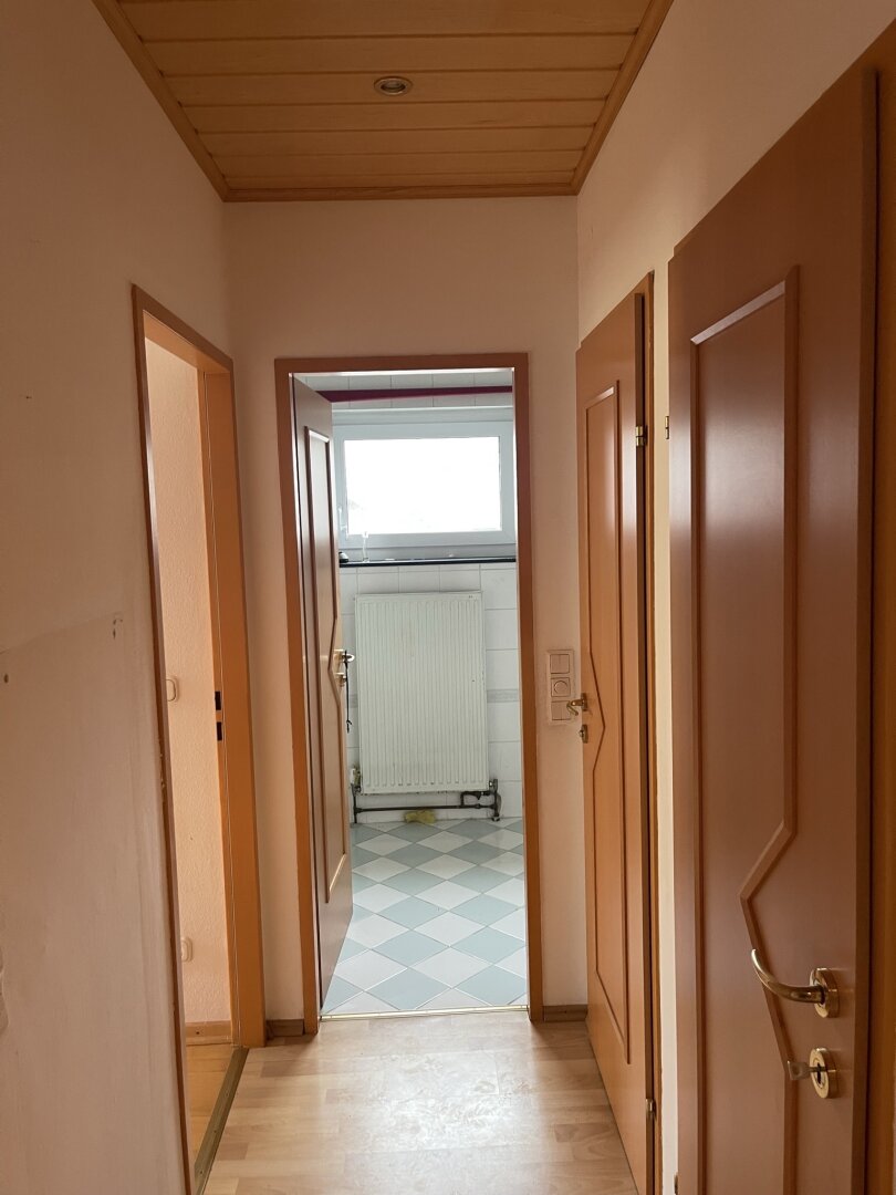 2103 Langenzersdorf- 3 Zimmerwohnung mit Loggia und Parkplatzmöglichkeit!