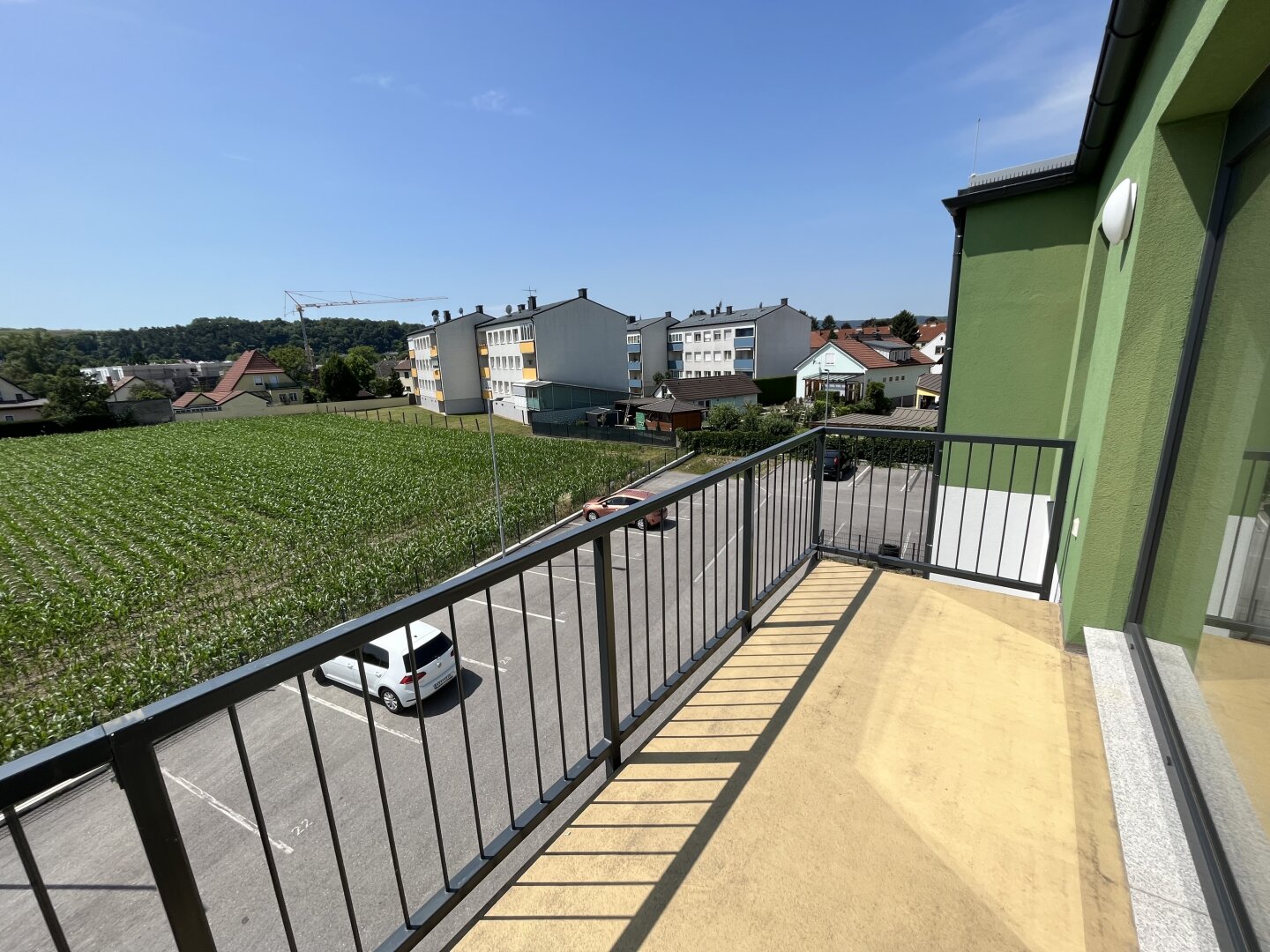 Helle 2-Zimmer-Wohnung mit sonnigem Südbalkon und traumhaftem Weitblick