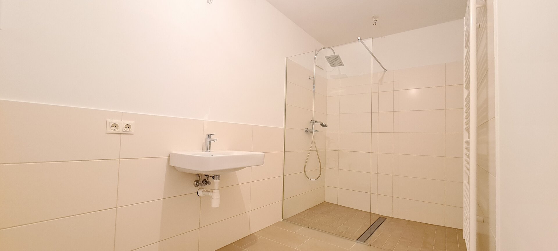 Modernes Wohnen in Fels am Wagram - Großzügige EG-Wohnung 4 Zimmer mit Garten, Terrasse und Seezugang