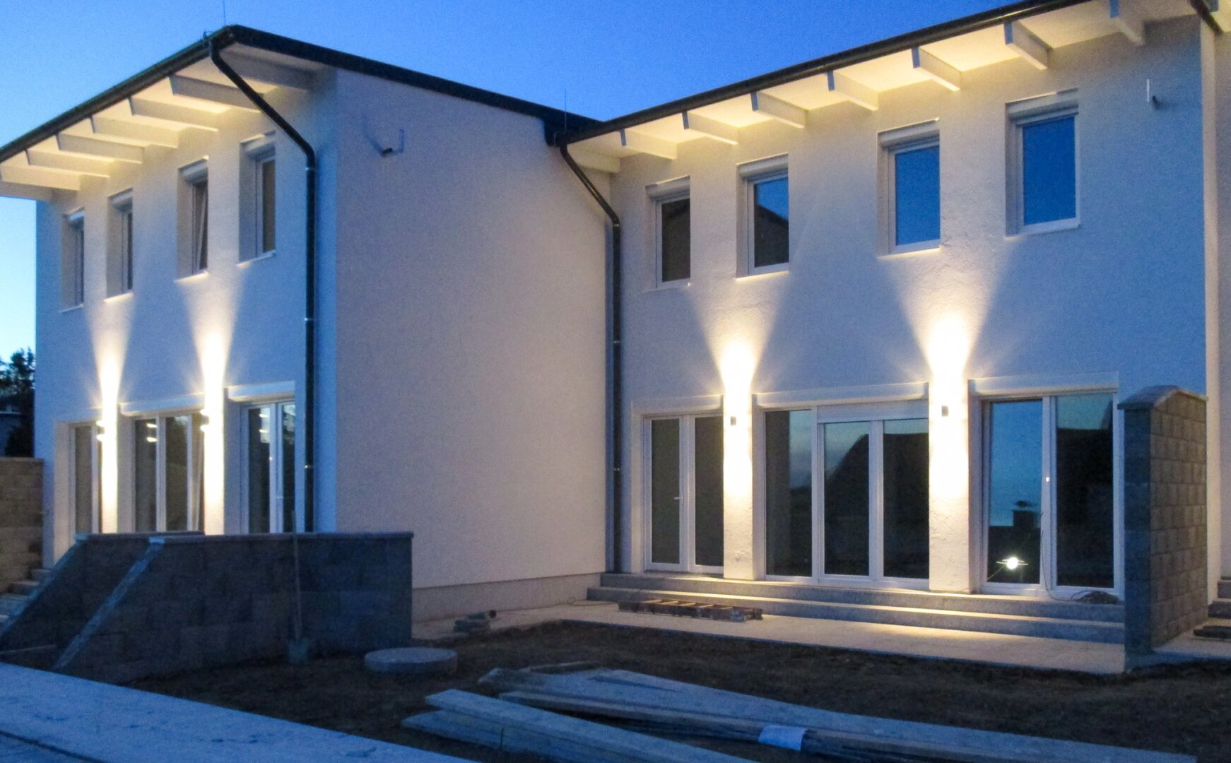 Nachtblick zur Terrasse