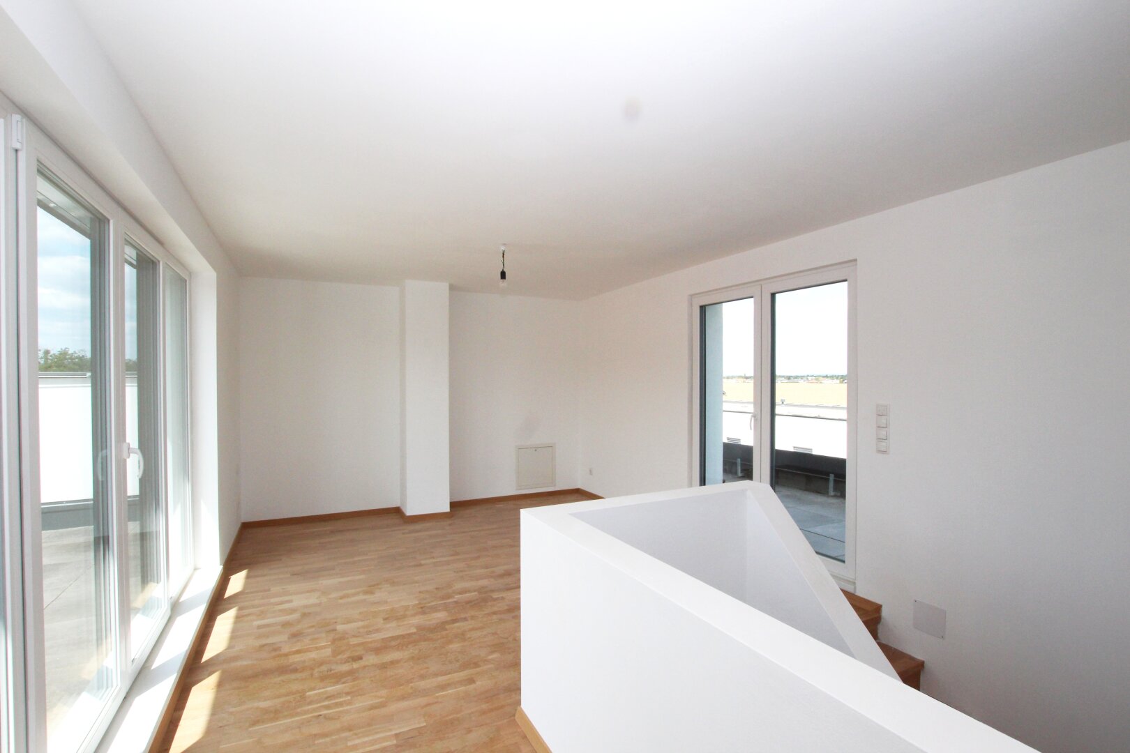 ANLEGERHAUS: Moderne vermietete Traumimmobilie in Strasshof - 5 Zimmer, Garten, Terrassen und mehr für nur 349.000,00 €!