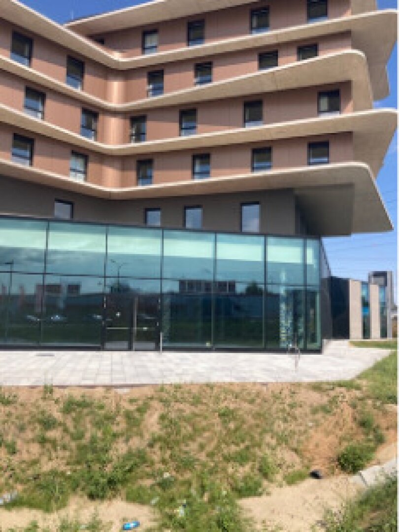 GROSSGASTRONOMIE/BETRIEBSFLÄCHE - erstes Objekt an der Zufahrt zum Industriezentrum NÖ Süd  -  472 m²