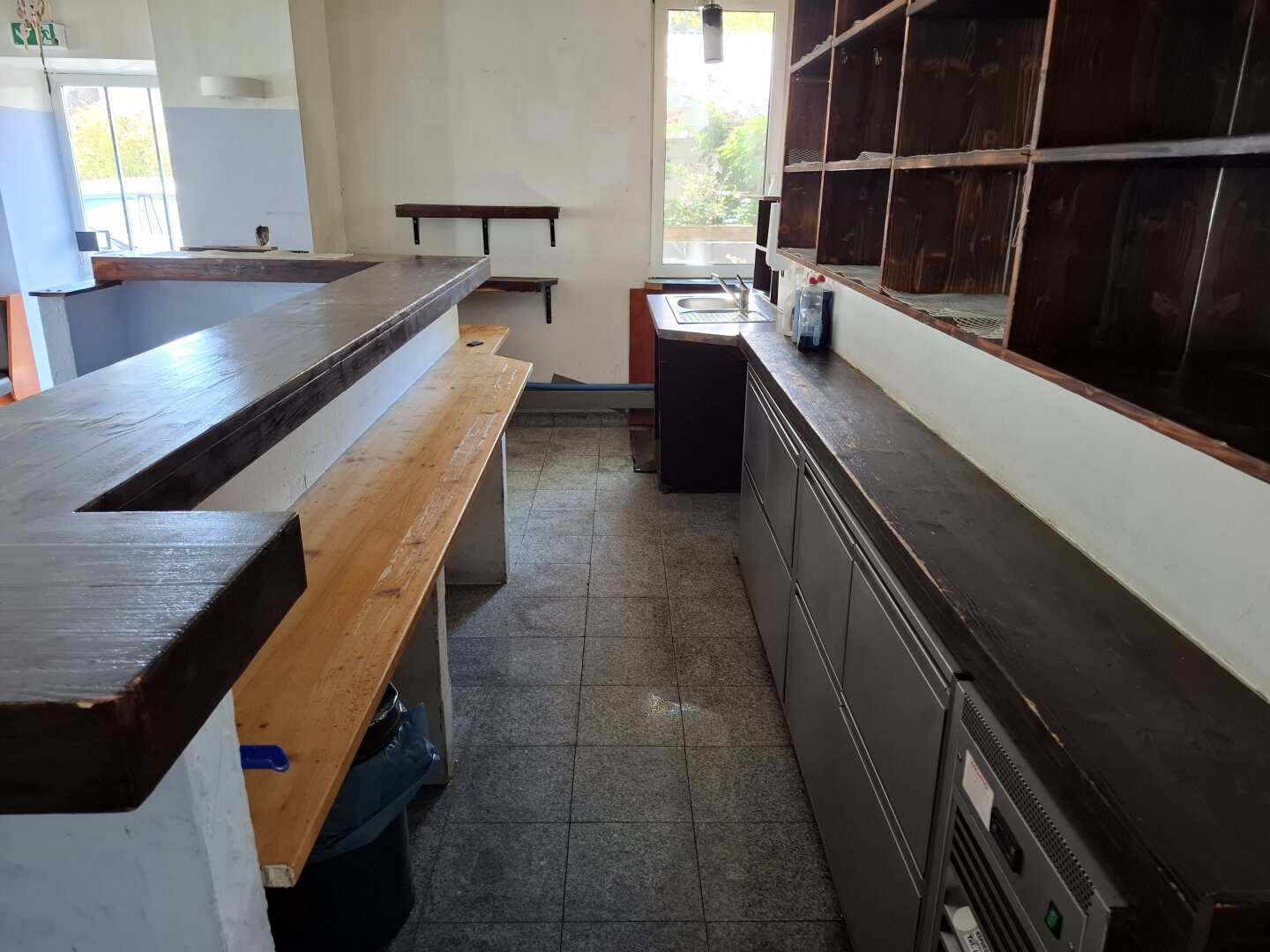 GASTRONOMIEFLÄCHE MIT SCHÖNEM GARTEN IN GÄNSERNDORF NÄHE BAHNHOF GASTROTEL IMMOBILIEN