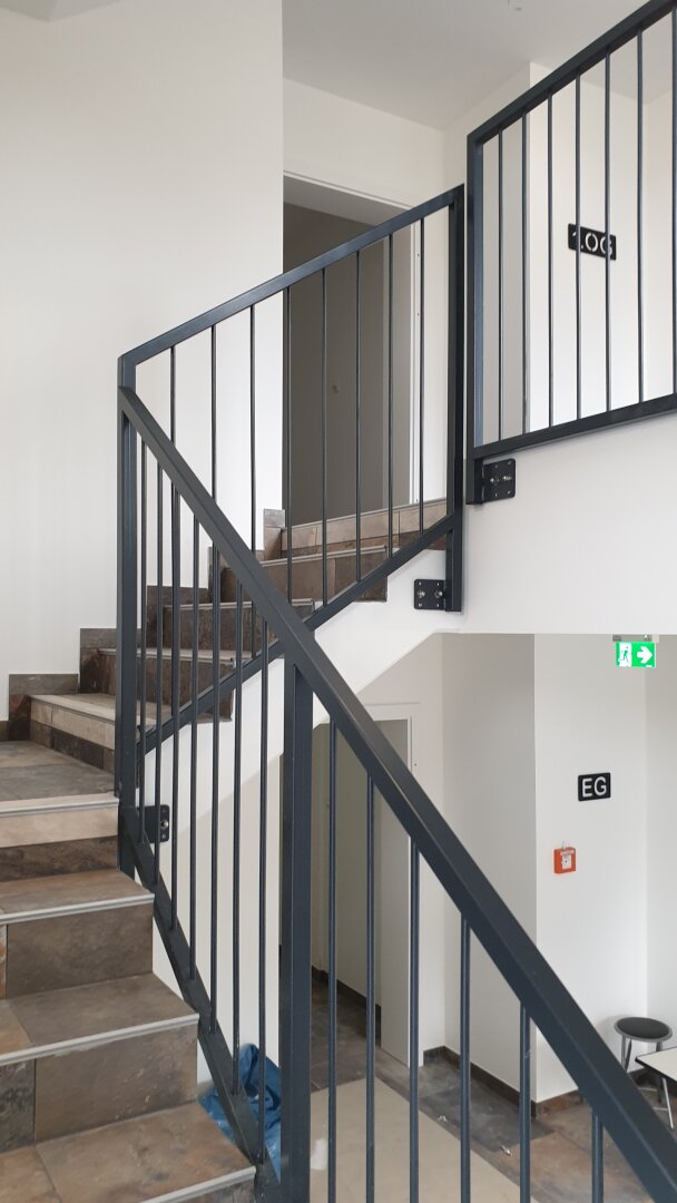 Neubau-Erdgeschoss mit Traumgarten – ideal für Singles & Paare!