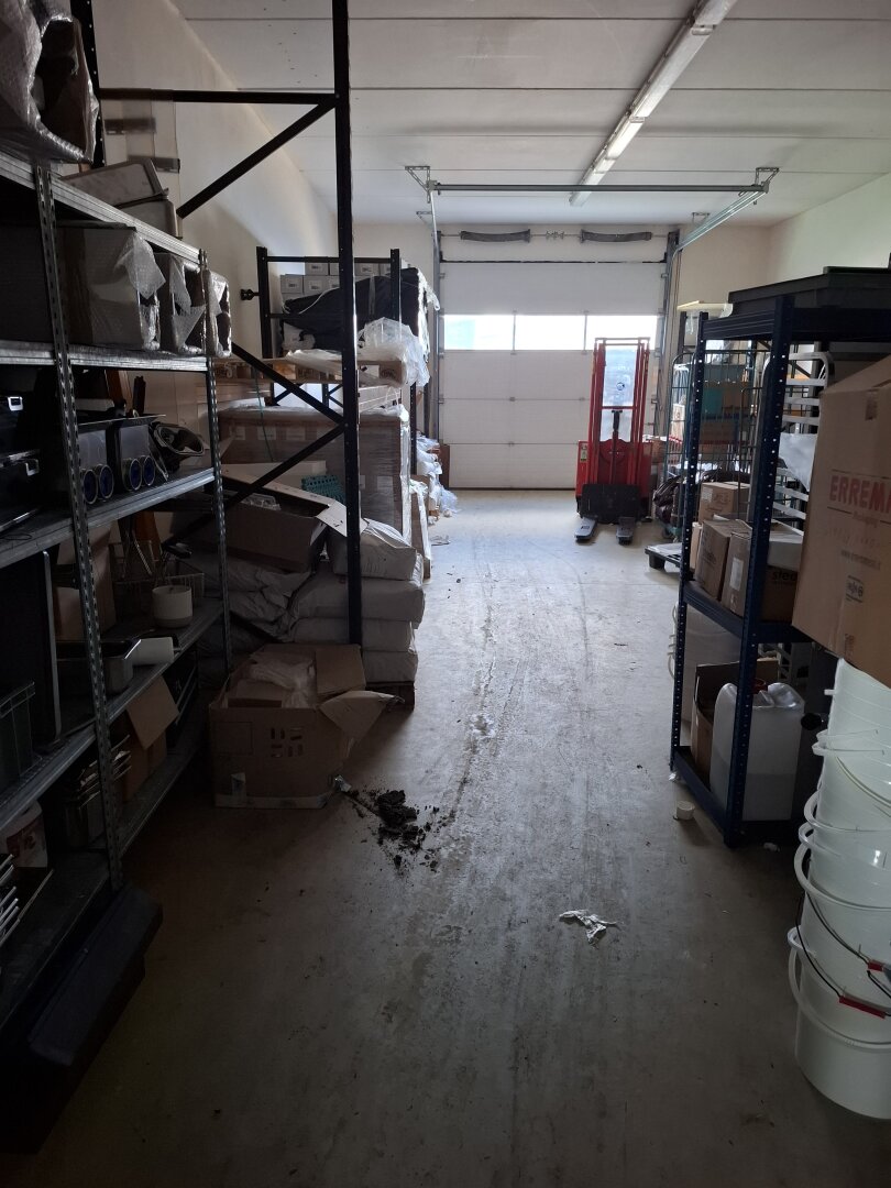 LAGER-PRODUKTIONSHALLE MIT GROSSZÜGIGER KÜHL UND TIEFKÜHLMÖGLICHKEIT GASTROTEL IMMOBILIEN