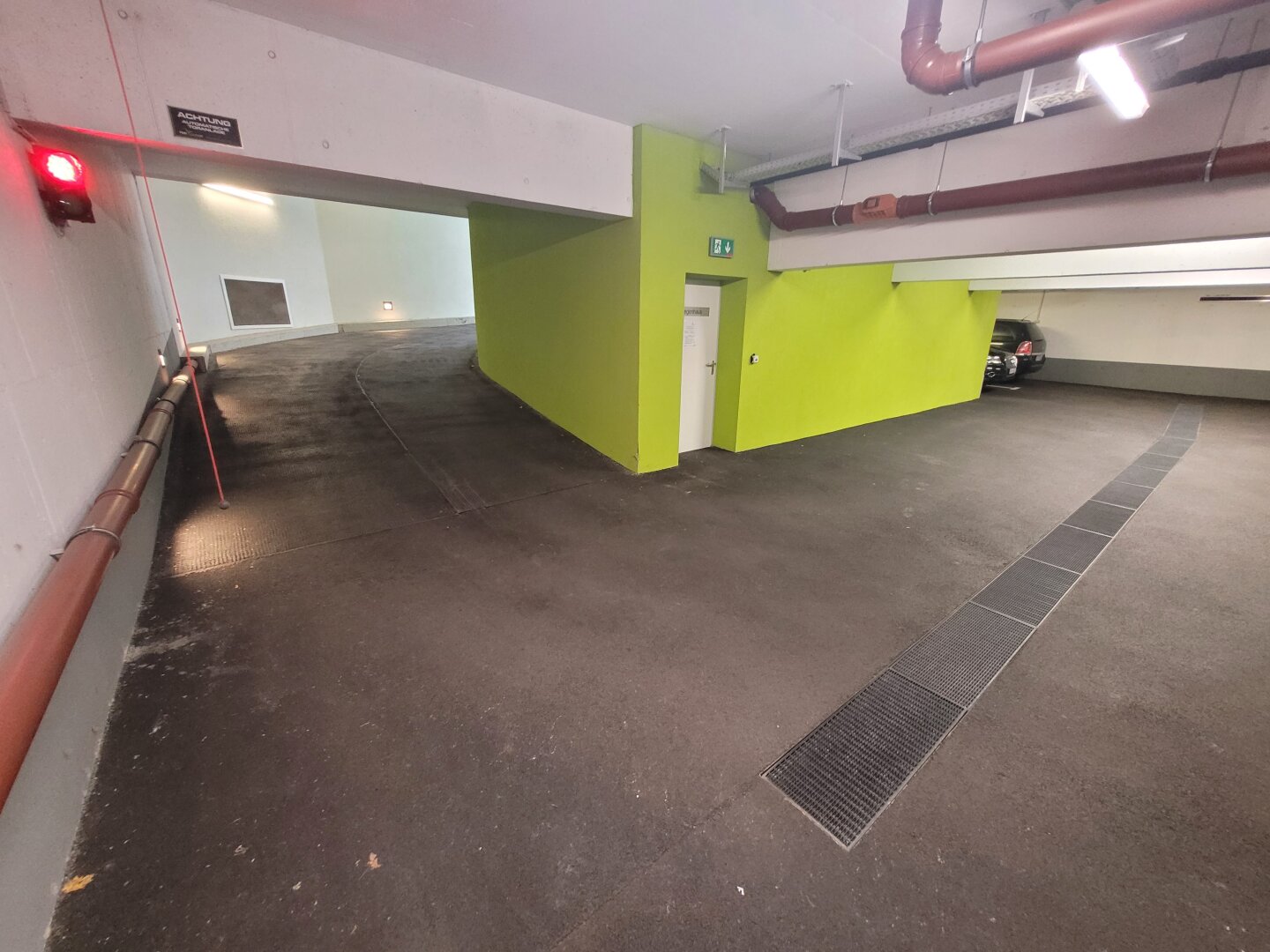 GARAGENPLATZ IN GEPFLEGTER GARAGE ZUM KAUF (G04)