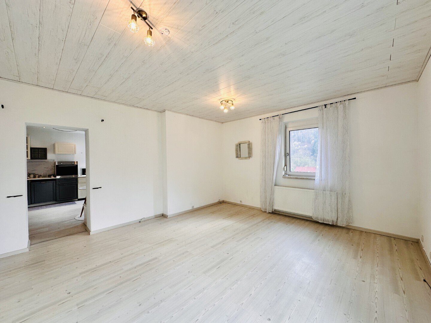 Großzügiges Haus mit Grundstück und eigenem Waldanteil – Naturparadies in Gloggnitz!