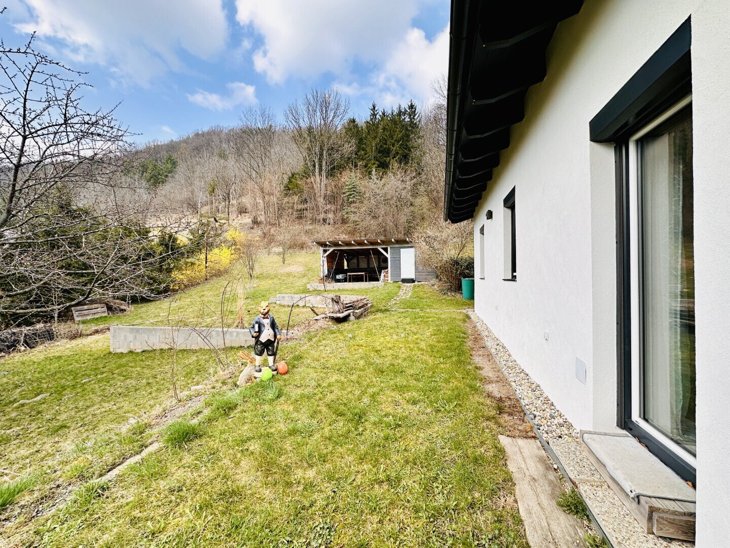 Großzügiges Haus mit Grundstück und eigenem Waldanteil – Naturparadies in Gloggnitz!