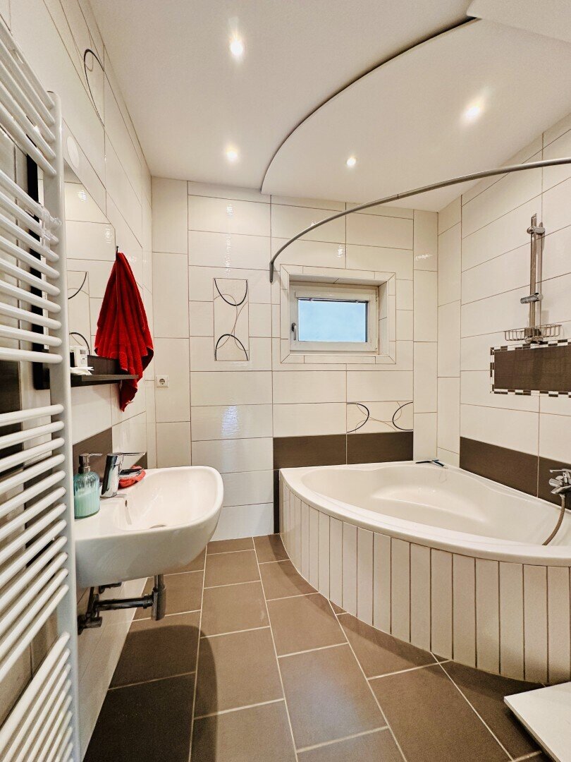 Großzügiges Haus mit Grundstück und eigenem Waldanteil – Naturparadies in Gloggnitz!