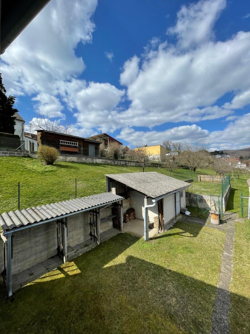 Charmant & Gepflegt! -  Einfamilienhaus in ruhiger und sonniger Dorflage nahe des Naturbadesee!