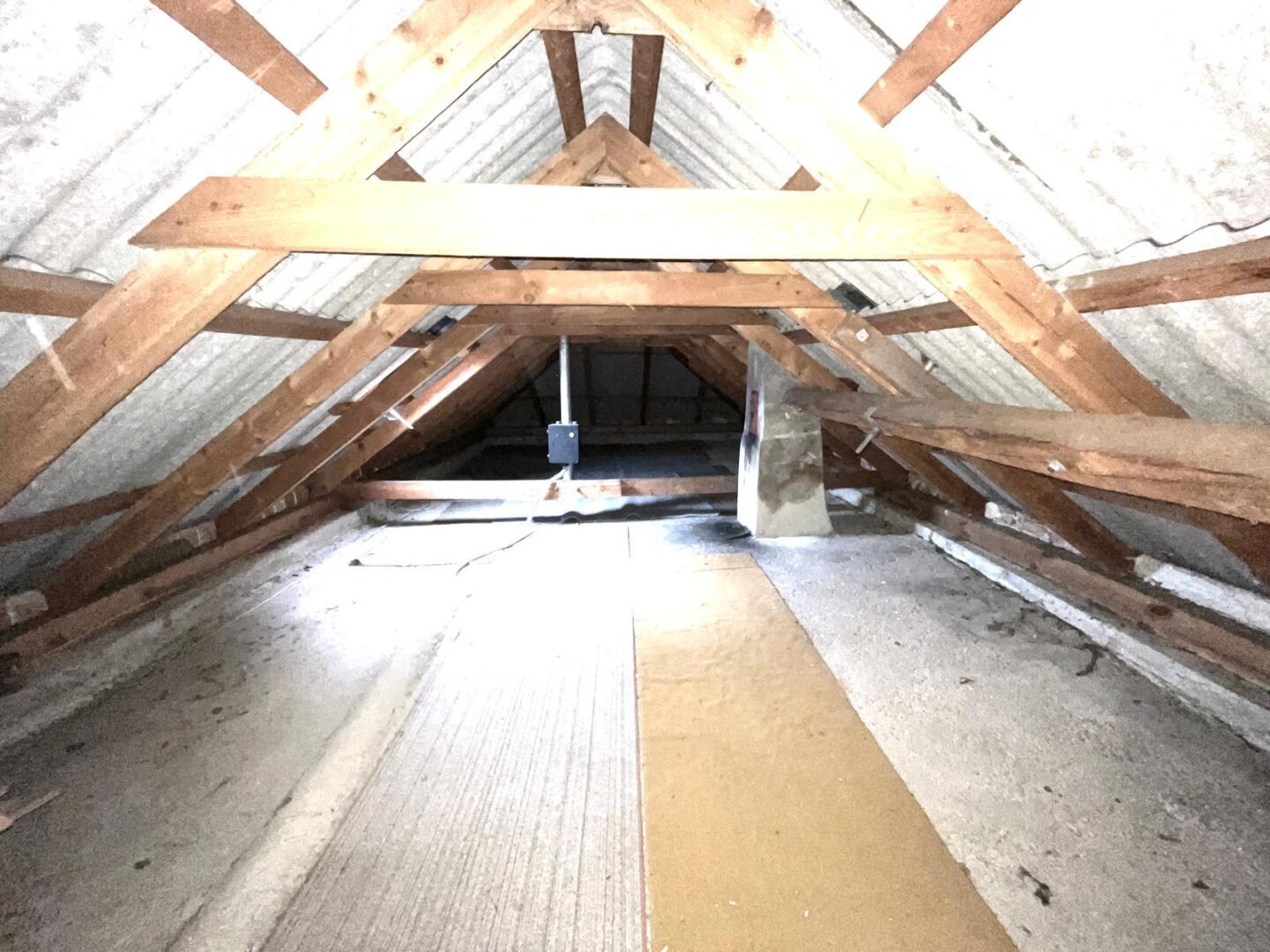 Charmant & Gepflegt! -  Einfamilienhaus in ruhiger und sonniger Dorflage nahe des Naturbadesee!