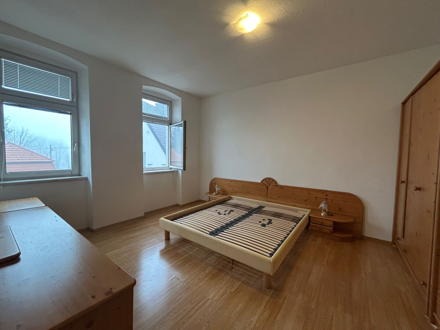RENDITE - vermietete Eigentumswohnung mit allgemeinen Balkon und eigenen Parkplatz gelangt in 2630 Ternitz zum Verkauf!