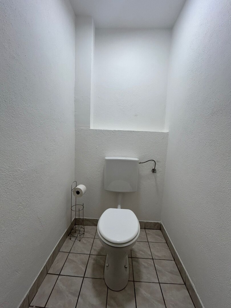 RENDITE - vermietete Eigentumswohnung mit allgemeinen Balkon und eigenen Parkplatz gelangt in 2630 Ternitz zum Verkauf!