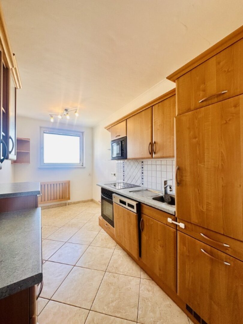 Gepflegte 3-Zimmer Wohnung im beliebten Zehnerviertel – Fernblick im 5. Stock | Sofort beziehbar