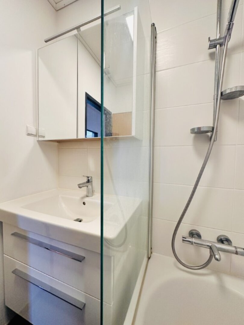 Gepflegte 3-Zimmer Wohnung im beliebten Zehnerviertel – Fernblick im 5. Stock | Sofort beziehbar