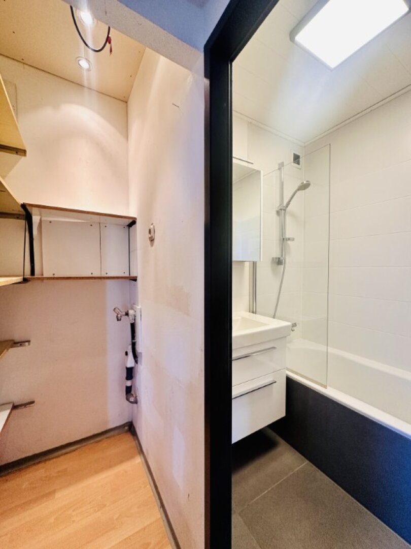 Gepflegte 3-Zimmer Wohnung im beliebten Zehnerviertel – Fernblick im 5. Stock | Sofort beziehbar