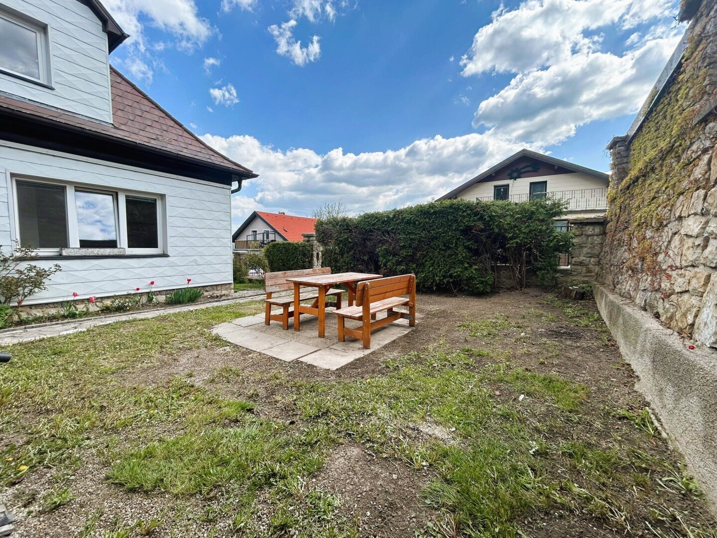 Doppelhaus zum Sanieren in zentraler & ruhiger Lage von Grünbach