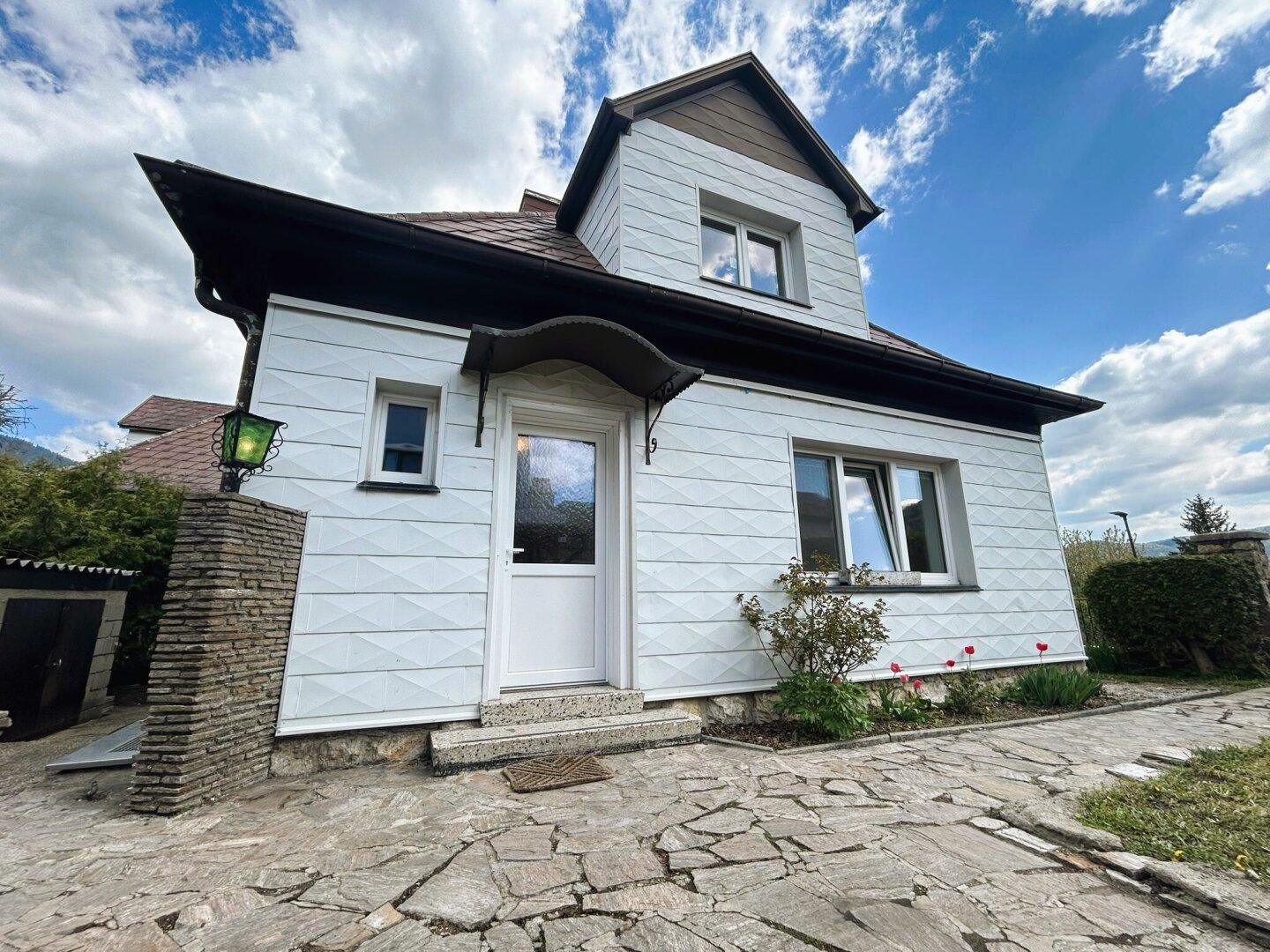 Doppelhaus zum Sanieren in zentraler & ruhiger Lage von Grünbach