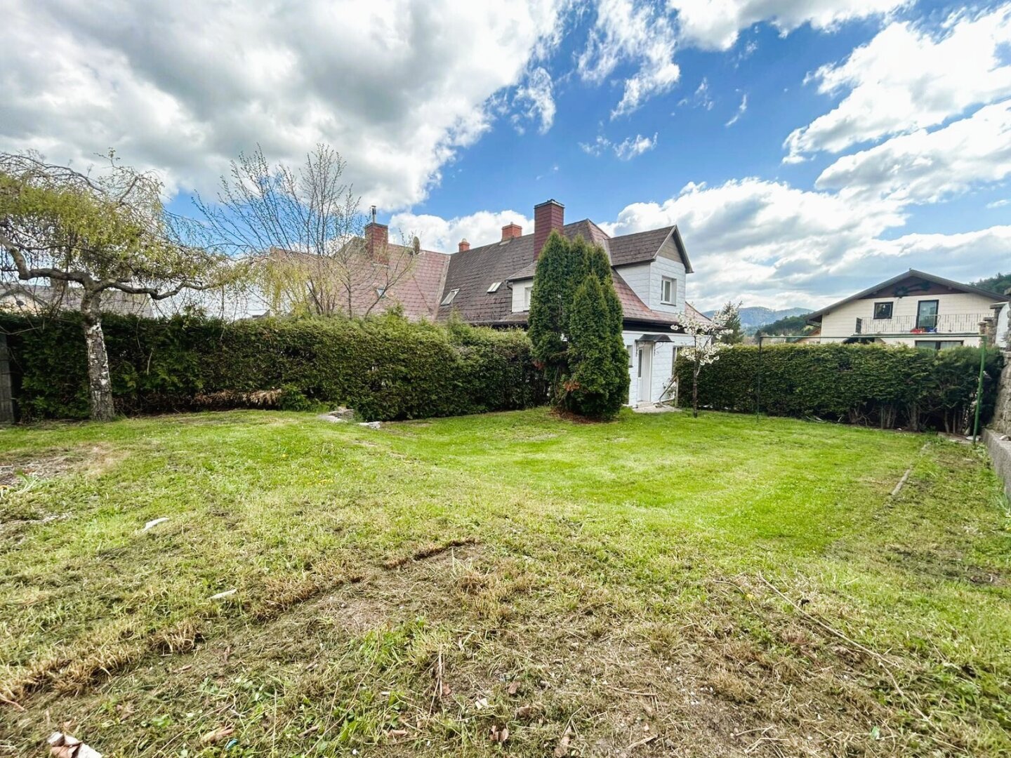 Doppelhaus zum Sanieren in zentraler & ruhiger Lage von Grünbach