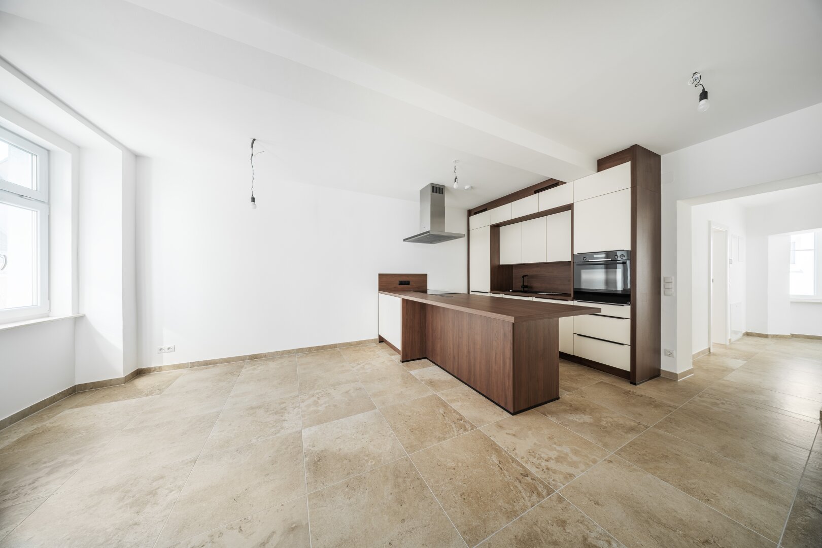 ERSTBEZUG NACH SANIERUNG - MODERNE 3 ZIMMER WOHNUNG IM ZENTRUM VON WIEN