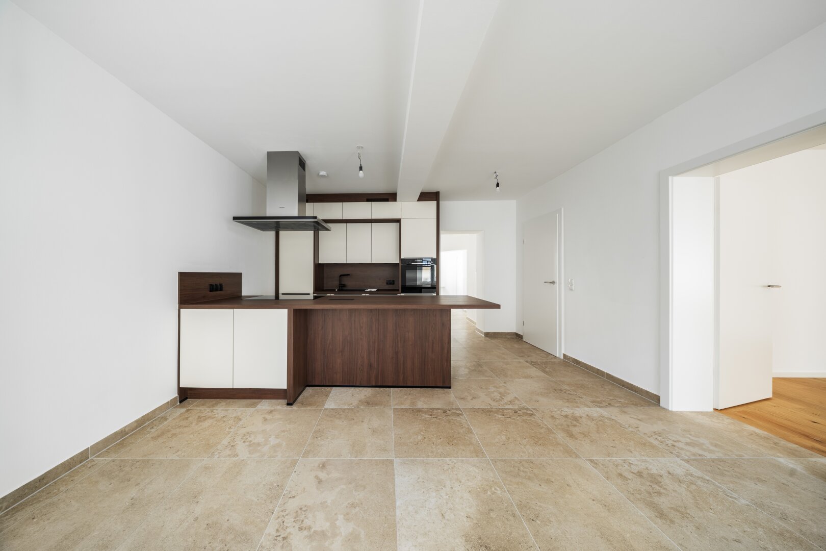 ERSTBEZUG NACH SANIERUNG - MODERNE 3 ZIMMER WOHNUNG IM ZENTRUM VON WIEN
