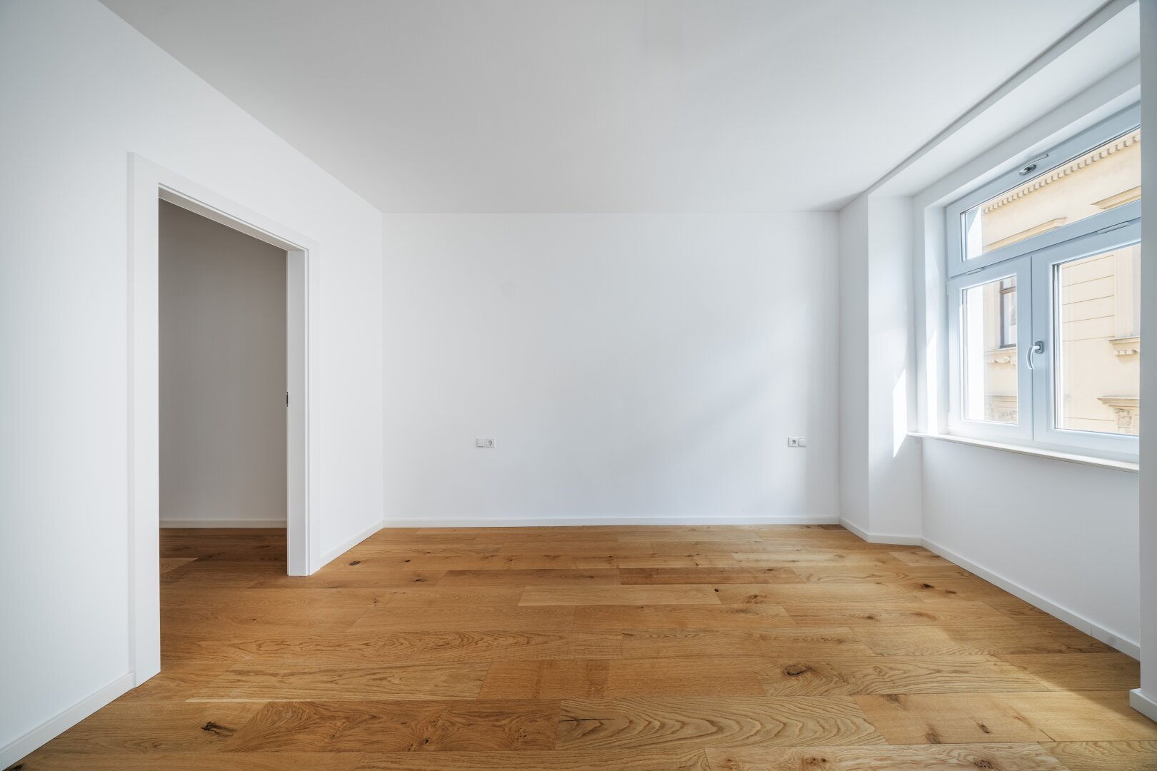 ERSTBEZUG NACH SANIERUNG - MODERNE 3 ZIMMER WOHNUNG IM ZENTRUM VON WIEN