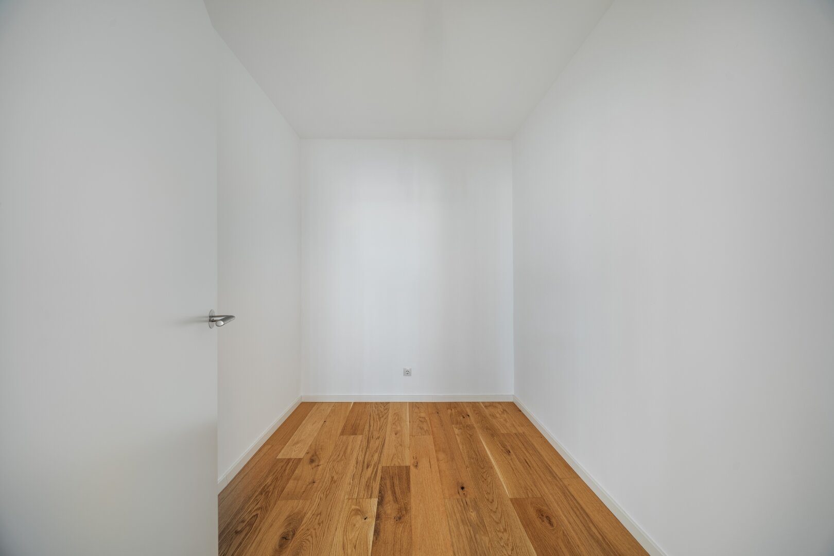 ERSTBEZUG NACH SANIERUNG - MODERNE 3 ZIMMER WOHNUNG IM ZENTRUM VON WIEN