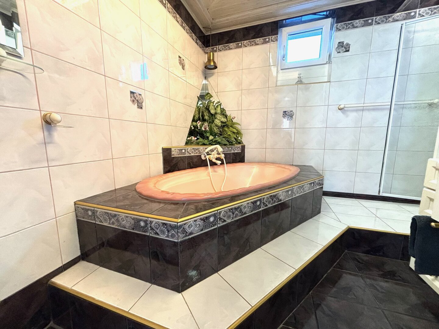 HELL UND WOHNLICH IST DAS AMBIENTE DIESES HAUSES