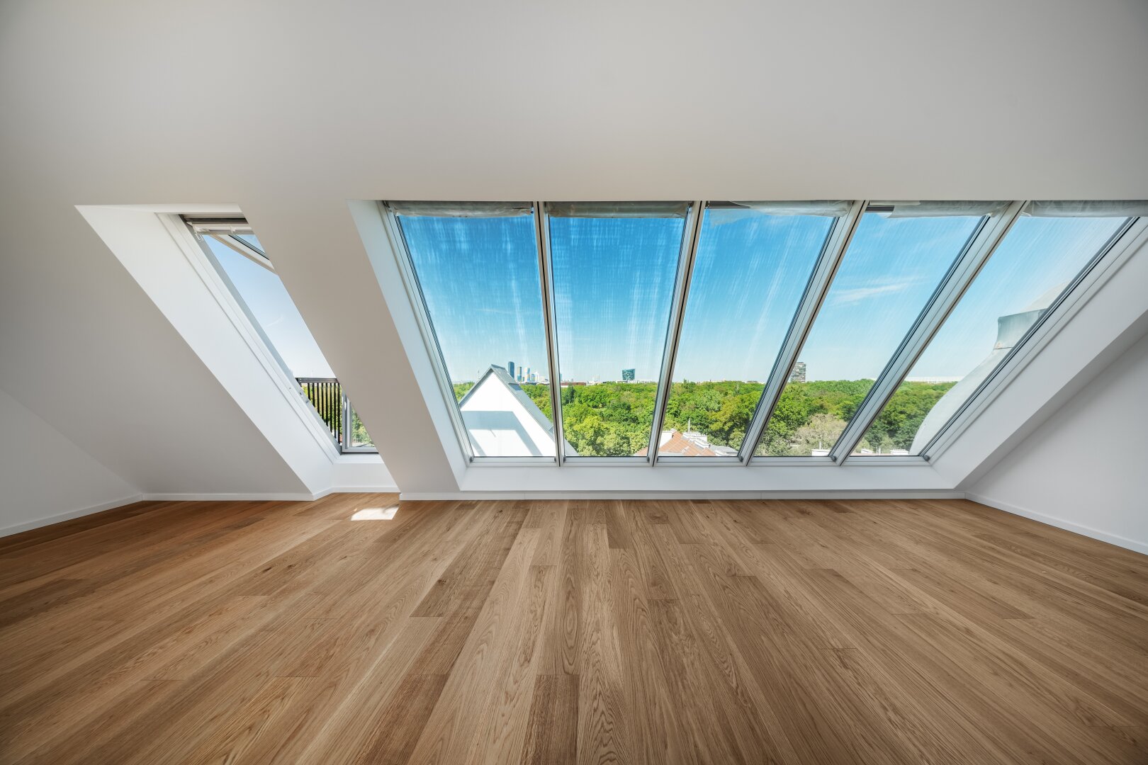 EXKLUSIVE DG-MAISONETTE MIT PANORAMA ÜBER WIENER SKYLINE & PRATER