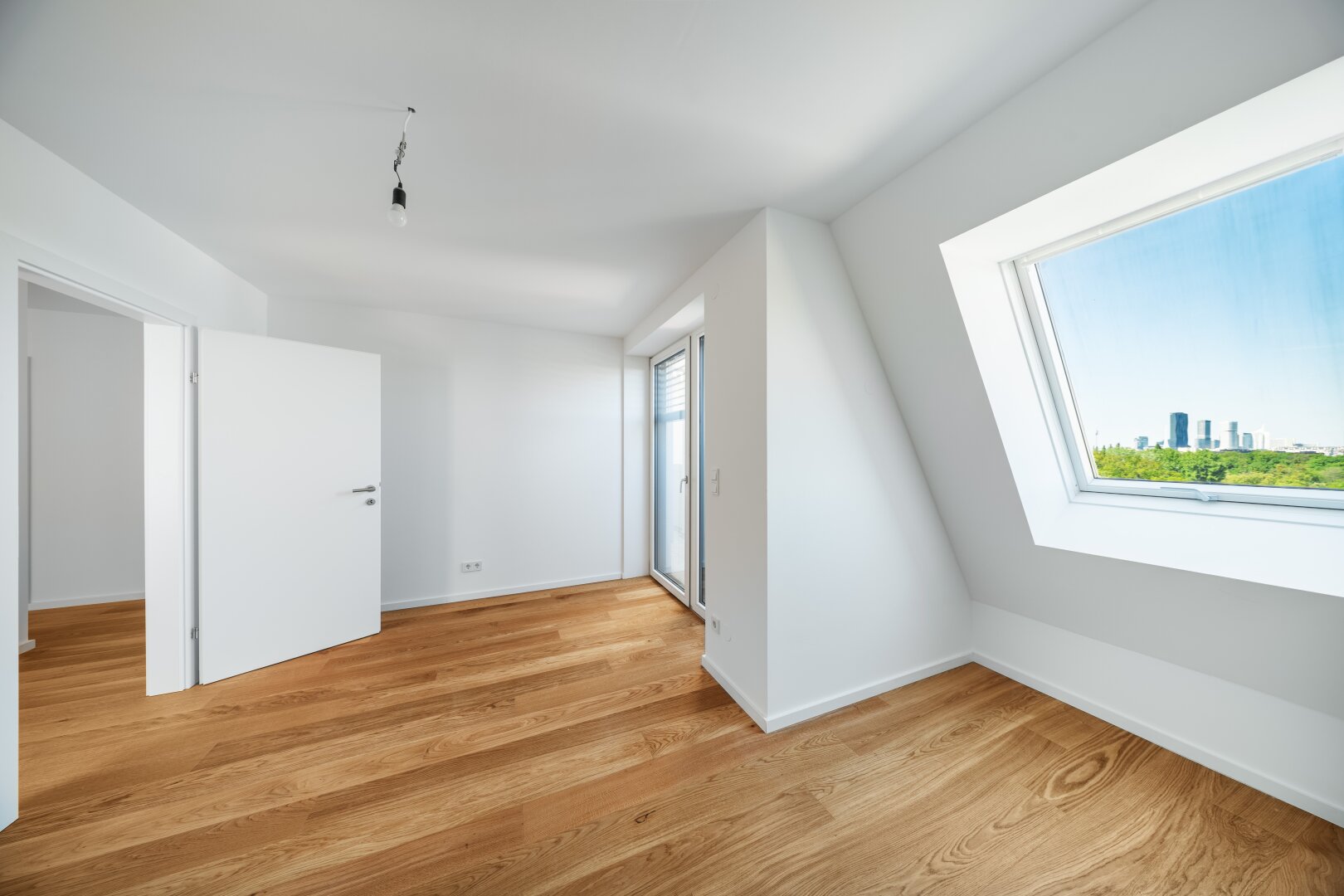 EXKLUSIVE DG-MAISONETTE MIT PANORAMA ÜBER WIENER SKYLINE & PRATER
