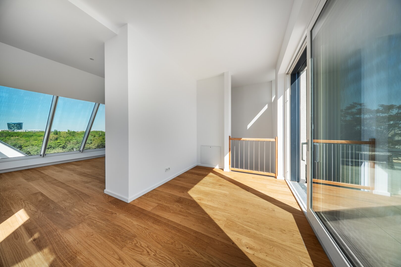 EXKLUSIVE DG-MAISONETTE MIT PANORAMA ÜBER WIENER SKYLINE & PRATER