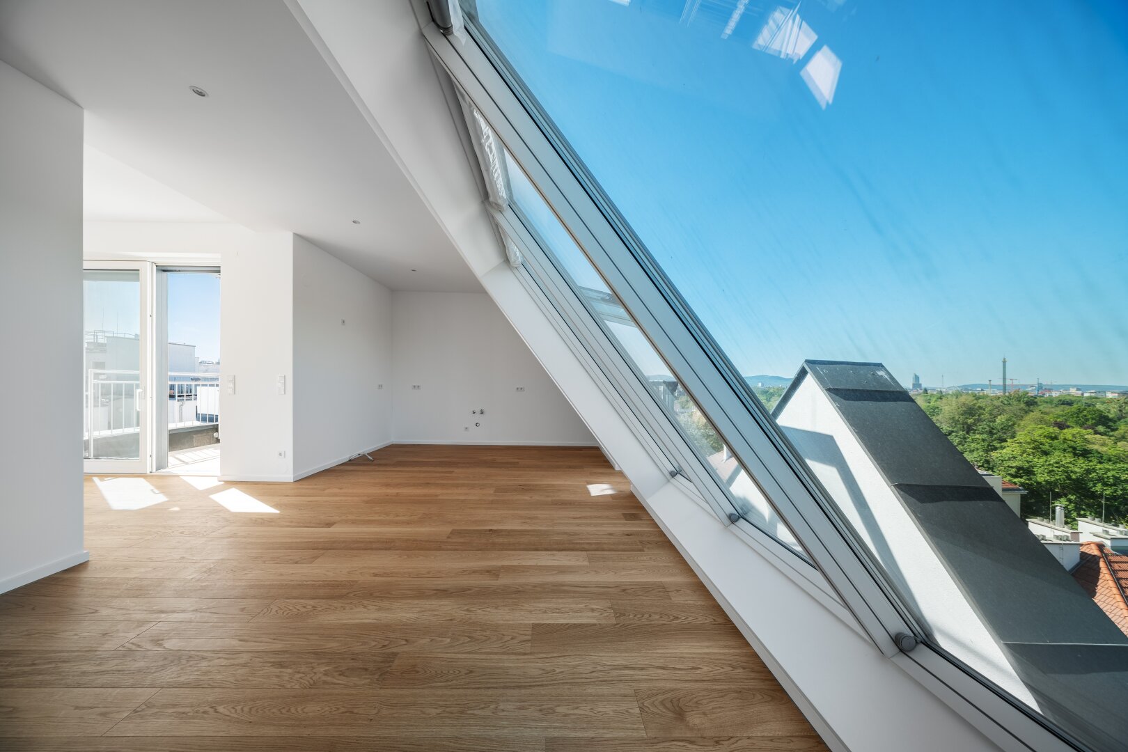 EXKLUSIVE DG-MAISONETTE MIT PANORAMA ÜBER WIENER SKYLINE & PRATER