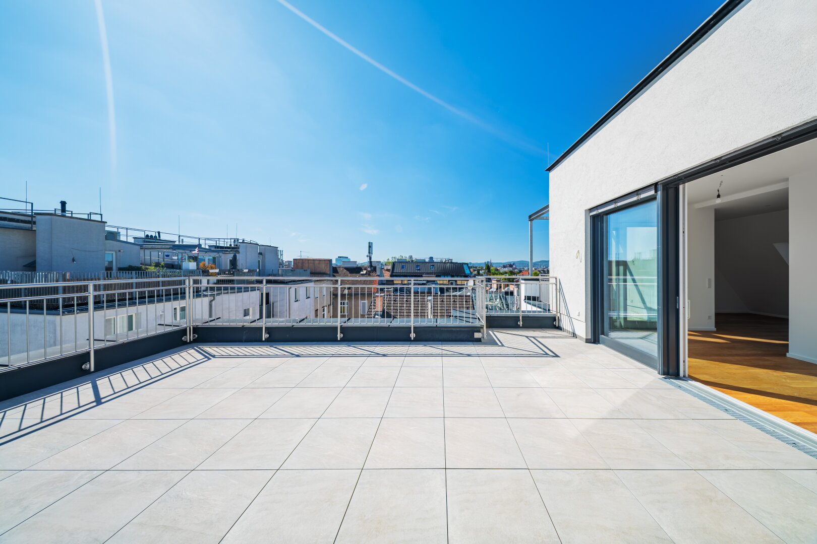 EXKLUSIVE DG-MAISONETTE MIT PANORAMA ÜBER WIENER SKYLINE & PRATER